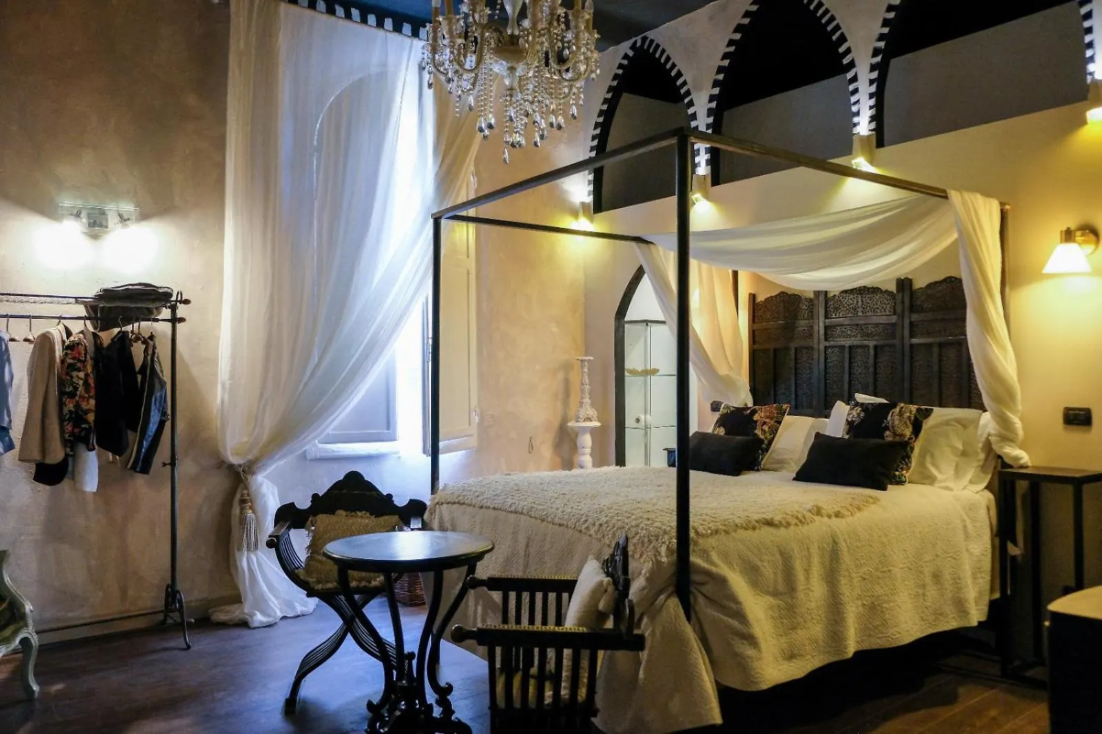 Les Chambres De Amelie B&B 볼로냐