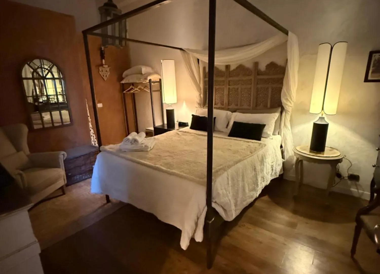 Les Chambres De Amelie B&B Bologna Bed & Breakfast