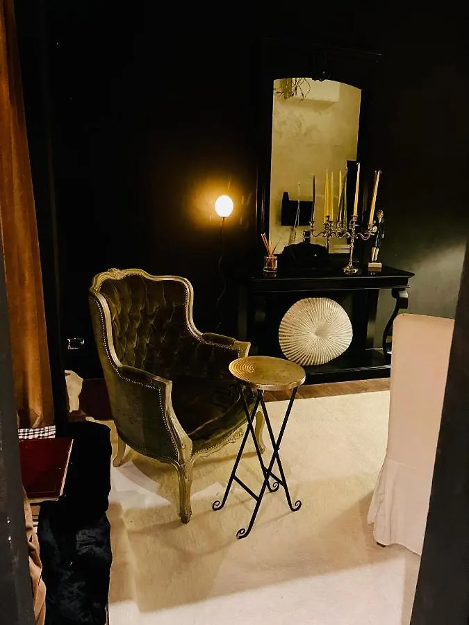 Les Chambres De Amelie B&B Bologna Bed & Breakfast