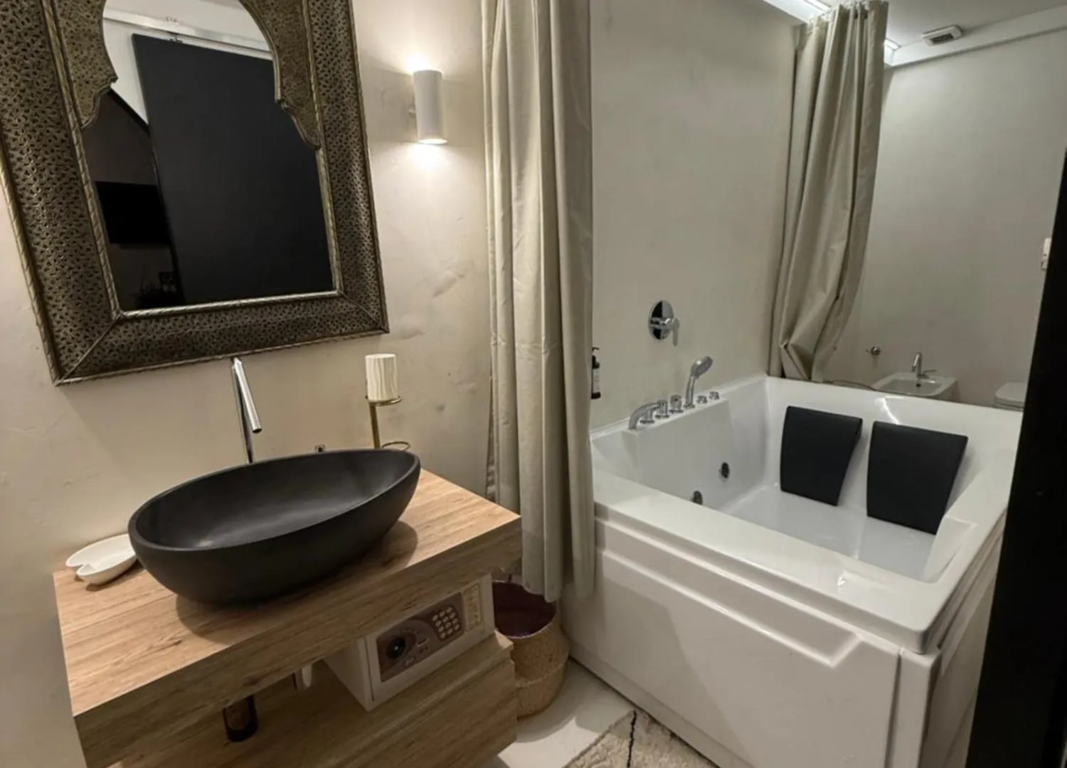 Les Chambres De Amelie B&B Bologna Italia